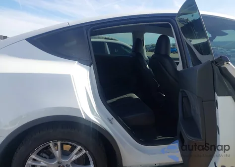 2023 Tesla Model Y Awd/Long Range Dual Motor All-Wheel Drive из США, поврежденный, VIN 7SAYGDEE4PA134810